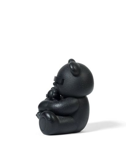 KAWS (Américain, né en 1974) UNDERCOVER BEAR COMPANION (Black), 2009 Cast vinyl

Stamped...