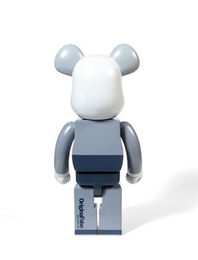 KAWS (Américain, né en 1974) BEARBRICK COMPANION 1 000 %

(Grey / Blue), 2006 

Figurine...