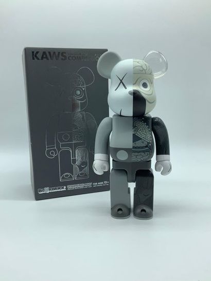 KAWS (Américain, né en 1974) Bearbrick Dissected Companion 400% (Grey), 2010 Figurine...