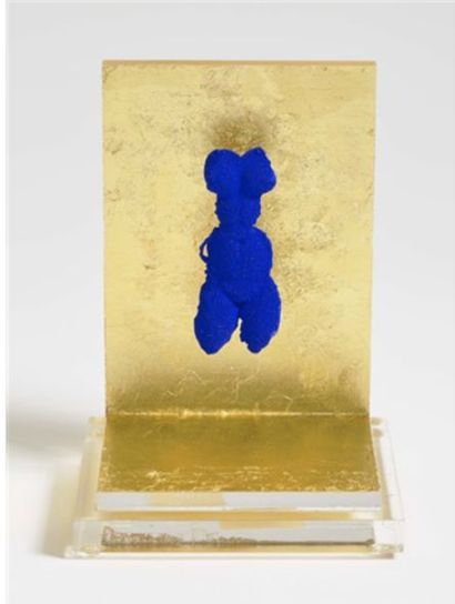 YVES KLEIN (Français, 1928-1962) Petite Venus bleue, 1956/57-2001. Multiple en pigment...