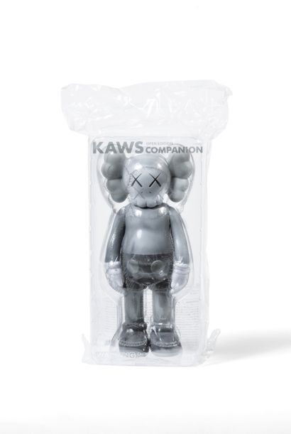 KAWS (Américain né en 1974) Companion (Grey), 2016 

Figurine en vinyle peint.

Empreinte...