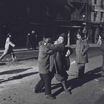 AFP - Eric SCHWAB AFP - Eric SCHWAB

Des enfants jouent dans Mott Street, la rue...