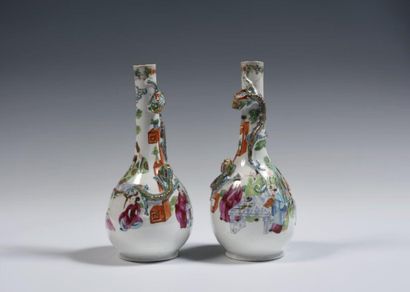 null 
China

A pair of porcelain piriform bottle vases with polychrome decoration...