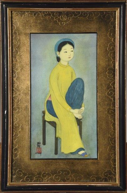 MAI THU 
MAI Thu (1906-1980)

La tunique jaune, 1975

Encre et couleurs sur soie.

Signée... Gazette Drouot