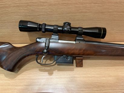 null ØCarabine CZ calibre 222, modèle 527, canon de 65 cm, N° B228166, équipée

d’une...