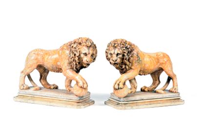 null Lion Médicis

Paire de sculptures

en marbre figurant un lion

tenant sous sa...