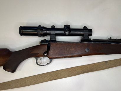 null Ø carabine à verrou « Africa » calibre 375 H&H (n°0047). Canon rayé de

61 cm,...