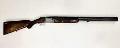 null Ø fusil superposé Browning B2 calibre 12/70 (n°75348). Canon lisses de

71 cm,...