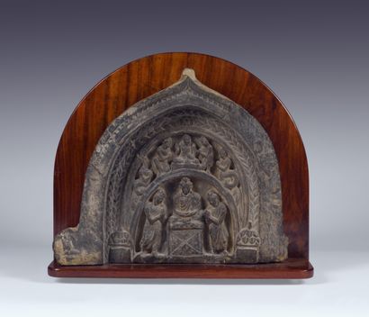 null Deux scènes de la vie du Buddha
Art du Gandhâra, circa IIIe - IVe siècle
Schiste.
H...