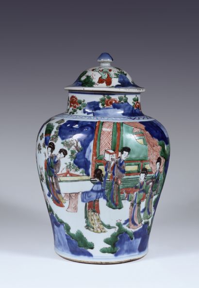 null Potiche balustre couverte
Chine période dite de transition,
XVIIe siècle
Porcelaine...