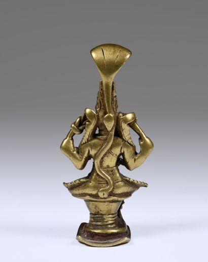 null Padmavati (Padmāvatī )
Inde
Alliage cuivreux, H. 10,5 cm
Padmavati est une divinité...