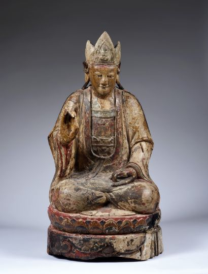 null Guanyin
Chine, circa XVIe - XVIIe siècle
Bois avec restes de polychromie et...