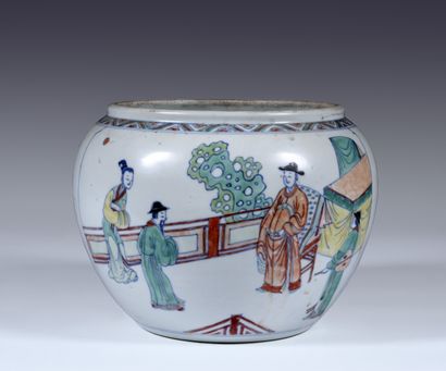 null Petite jarre à décor de réception
sur une terrasse
Chine, période Kangxi
Porcelaine...