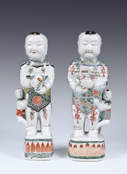 null Deux Hoho
Chine. Dynastie Qing
Époque Kangxi (1662- 1722)
Porcelaine émaillée...
