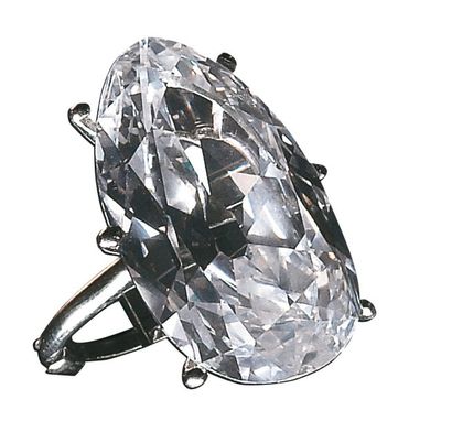 null Bague sertie d’un diamant de forme poire et de taille ancienne, pesant 25, 52...