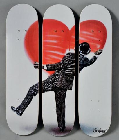 NICK WALKER (Britannique, né en 1969) Love Vandal, 2012
Sérigraphie sur trois skateboards,...
