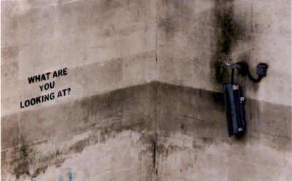BANKSY (Britannique, né en 1975) Angry Crows, 2003
Peinture aérosol et pochoir sur...