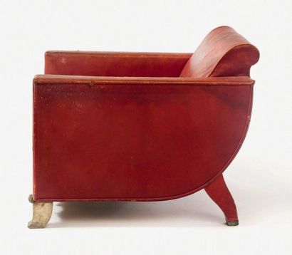 RUHLMANN Jacques-Émile (1879-1933) Rare fauteuil modèle "Hydravion Berger" en cuir...