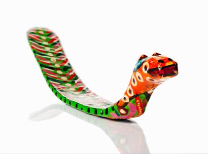 SIHIA 

Serpent

Papier mâché peint, signé et daté 99

L?: 43 cm

