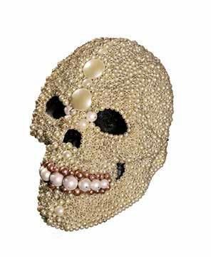 AMY SARKISIAN (Américain) 

Pearl skull, 2014

Sculpture, technique mixte, mousse...