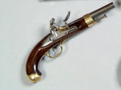 null PISTOLET D'ARÇON À SILEX MODÈLE AN XIII. Canon rond, daté au tonnerre « 180....