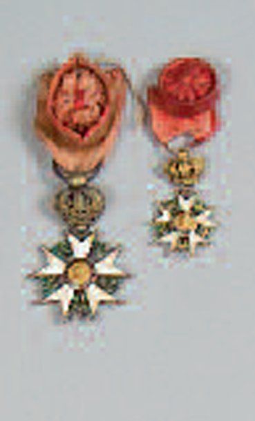 null FRANCE ORDRE DE LA LÉGION D'HONNEUR. a) Etoile d'Officier demi-taille, époque...