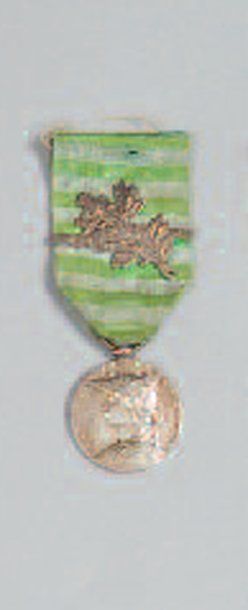 null FRANCE Médaille de la Campagne de Madagascar par O.Roty. Argent, ruban, barrette...