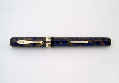 null WATERMAN plume Patrician turquoise, initiales sur le clip, petit éclat sur la...