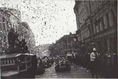 ARKADY SHAIKHET 1898-1959 ARKADY SHAIKHET 1898-1959

Défilé des héros de guerre,...