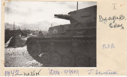 GEORGI ZELMA 1906-1984 GEORGI ZELMA 1906-1984

Yuzhnyi Front (Tank allemand, Front...