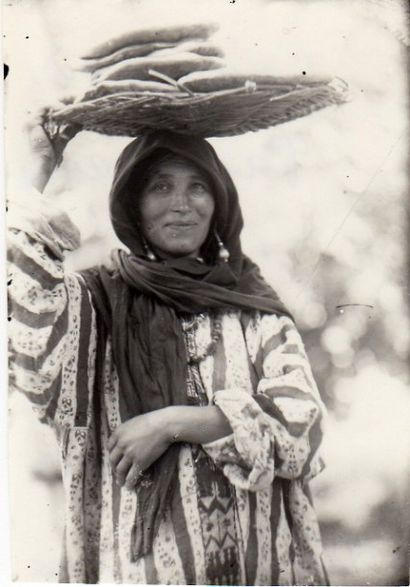 GEORGI ZELMA 1906-1984 GEORGI ZELMA 1906-1984

Femme d'Asie Centrale, 1927

Tirage...