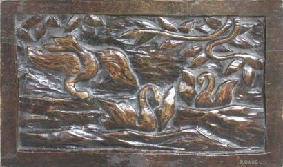 GAUGUIN PAUL (1848-1903) D’après 

Les cygnes

Bas-relief en bronze patiné.

Epreuve...