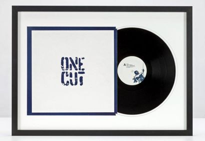 BANKSY (Britannique, né en 1975) One Cut

Sérigraphie sur pochette vinyl et disque...