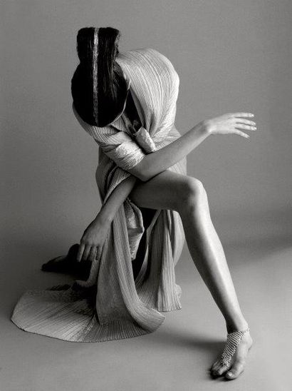 SYLVIE BENOIT SYLVIE BENOIT
"Sculptured Beauty", pour Vogue Italie Gioiello, novembre...