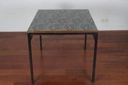 Pierre GUARICHE, vers 1955 

Table à plateau carré à géométrie variable en bois lamellé...