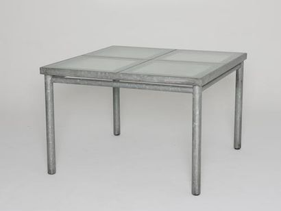 Jean NOUVEL- édition Unifor- 1992 
Table "CLM-BBDO", petit modèle, à plateau carré...