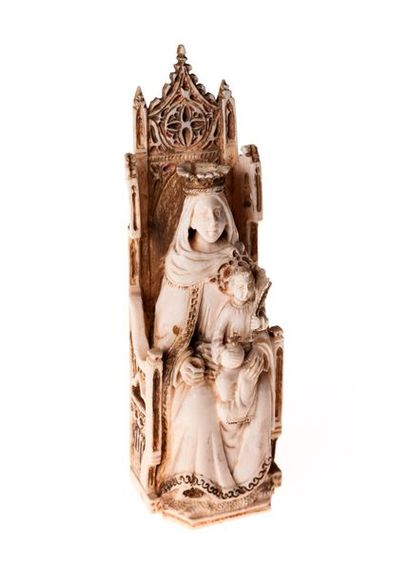 null STATUETTE Ivoire

Vierge à l’Enfant

assise sur un chêne

Style Gothique