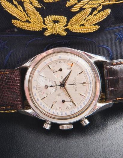 UNIVERSAL GENEVE (Chronographe Compax / Ecole de l' Air), vers 1958 Superbe chronographe...