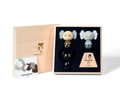 KAWS (né en 1974) Holiday : Japan Kokeshi Doll (Set of 3), 2019


Bois peint


Edition...