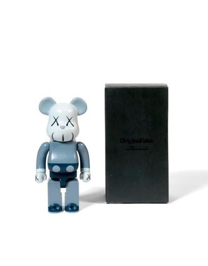 KAWS (né en 1974) BEARBRICK COMPANION 400 %


(Grey / Blue), 2006


Figurine en vinyle...