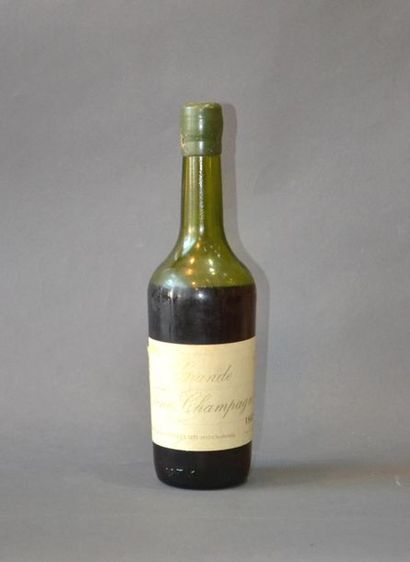 Une bouteille Grande fine de champagne 1865...