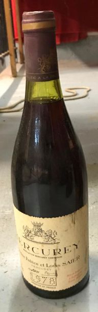 Une bouteille Mercurey 1978.
Niveau bas...