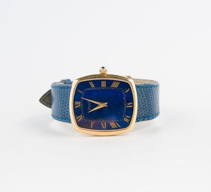 null PIAGET. Montre bracelet en or 750°/°°, cadran fond lapis lazuli et chiffres...