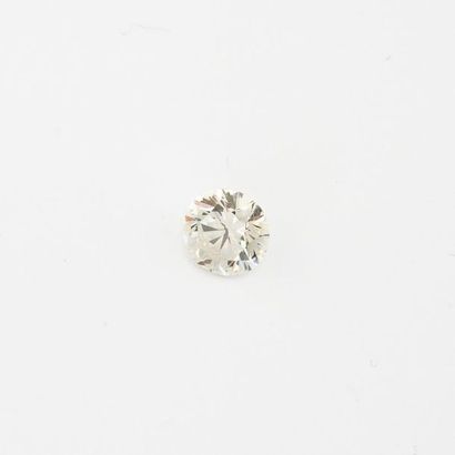 null Bague solitaire en or gris 750 °/°° et platine 925 °/°° sertie d'un diamant...