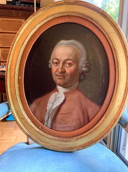 null Ecole française du XIXe siècle
Portrait d'homme
Huile sur toile ovale : 54x44...