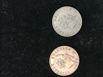 null 2 pièces de 5 lires Victor Emmanuel II argent (1871 et 1877).
Poids : 50 g.