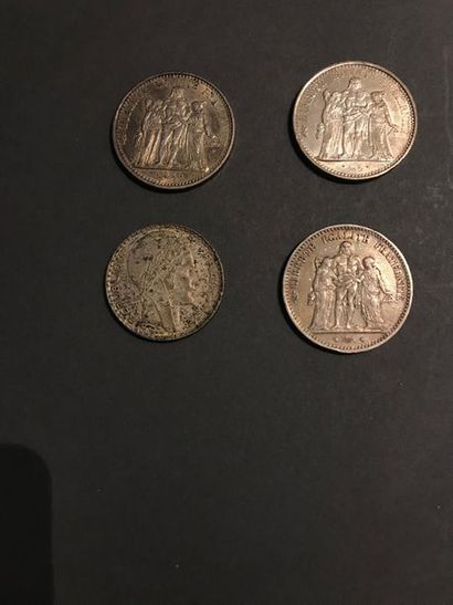 null Lot de pièces en argent comprenant deux pièces de 10 francs (1966 et 1965),...