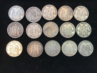 null 15 pièces 5 F Hercule argent (1848, 1849, 1873, 1874 et 1875)
Poids : 373 g...