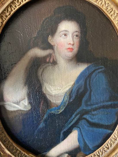null Ecole FRANCAISE vers 1700, entourage de Pierre MIGNARD 

Portrait de femme au...