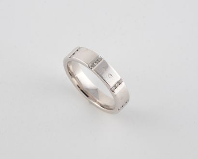 Wedding ring in white gold 750°/°° punctuated...